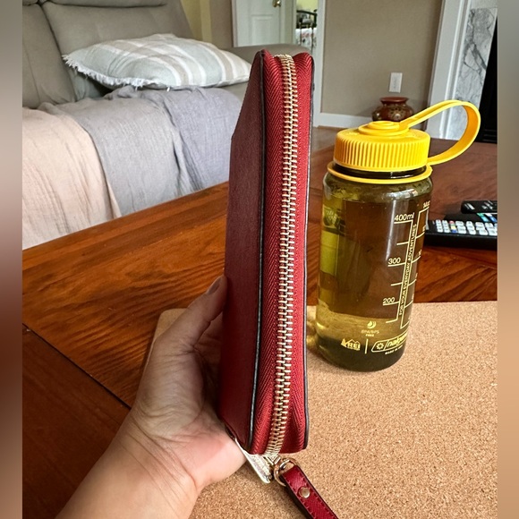 Michael Kors Leather Full Zip Around Wallet & Wrislet, Red, Large - Picture 3 of 15